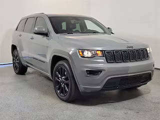 2022 Jeep Grand Cherokee Laredo X RWD photo