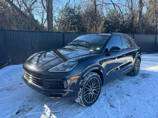 2022 Porsche Cayenne  AWD photo