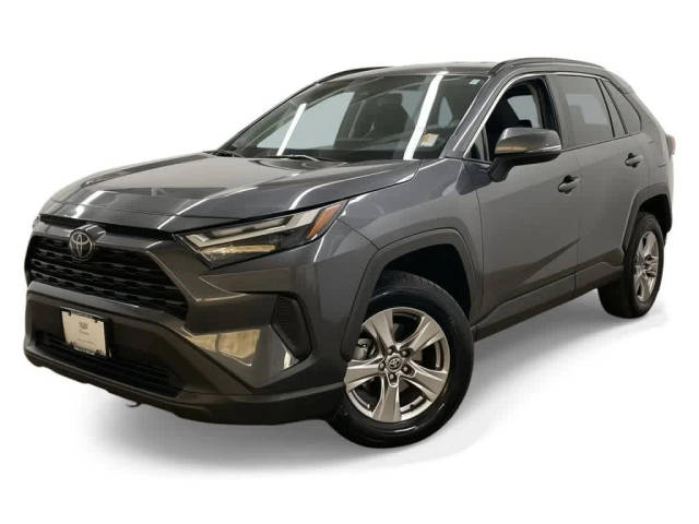 2022 Toyota RAV4 XLE AWD photo