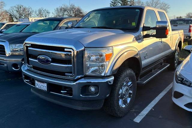 2015 Ford F-250 Super Duty Lariat 4WD photo