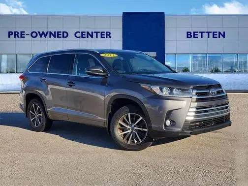 2017 Toyota Highlander XLE AWD photo