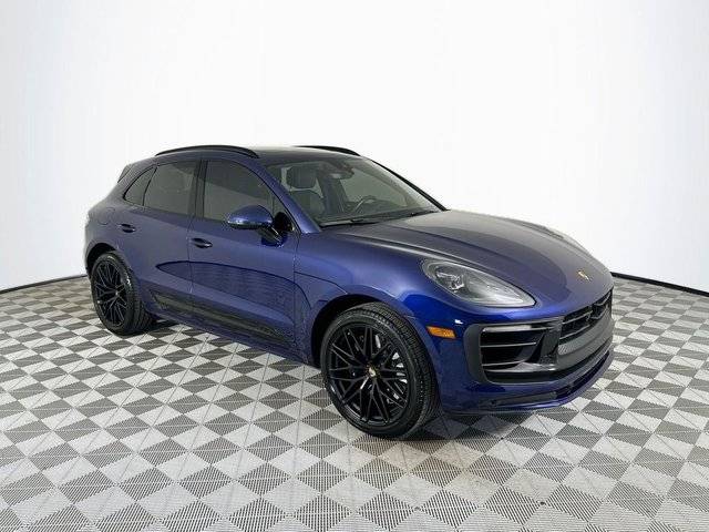 2023 Porsche Macan GTS AWD photo