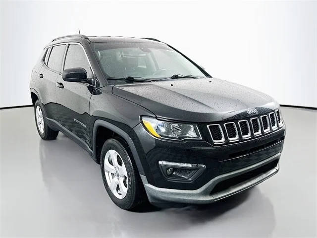 2020 Jeep Compass Latitude 4WD photo