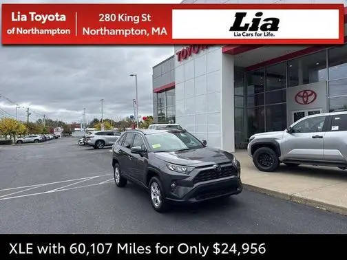 2021 Toyota RAV4 XLE AWD photo