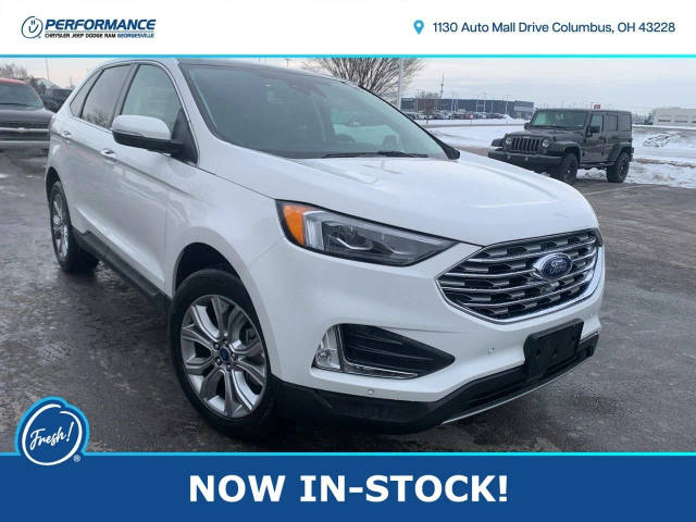 2022 Ford Edge Titanium AWD photo