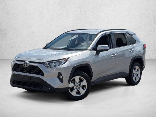 2021 Toyota RAV4 XLE FWD photo