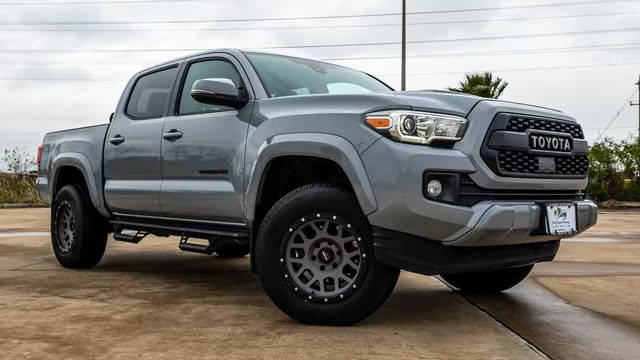 2018 Toyota Tacoma TRD Sport RWD photo