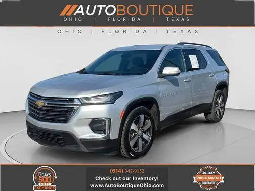 2022 Chevrolet Traverse LT Leather FWD photo