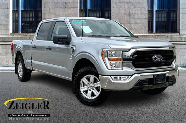 2022 Ford  XLT 4WD photo