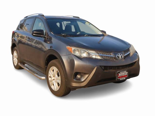 2015 Toyota RAV4 LE FWD photo