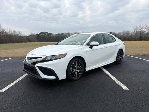 2021 Toyota Camry SE FWD photo