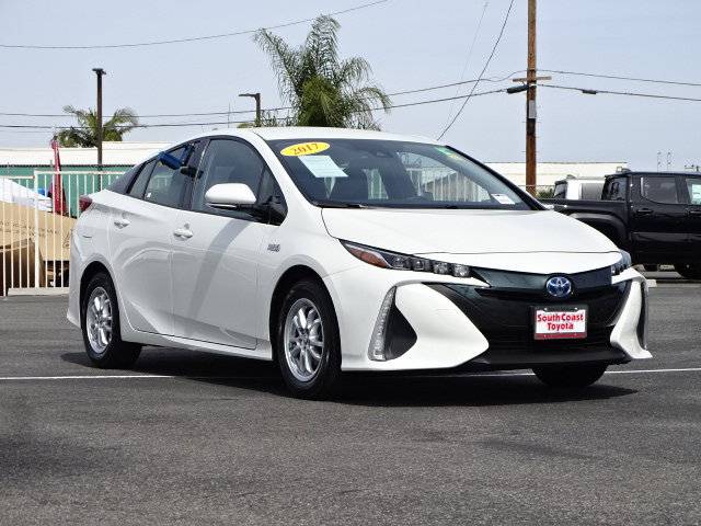 2017 Toyota Prius Prime Premium FWD photo