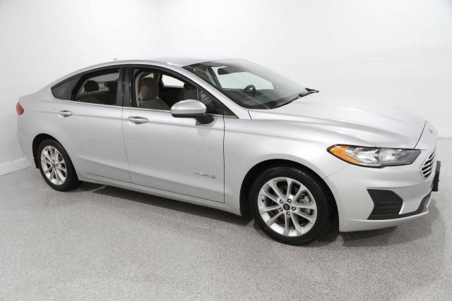 2019 Ford Fusion SE FWD photo