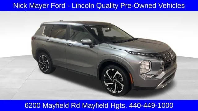 2023 Mitsubishi Outlander SE 4WD photo