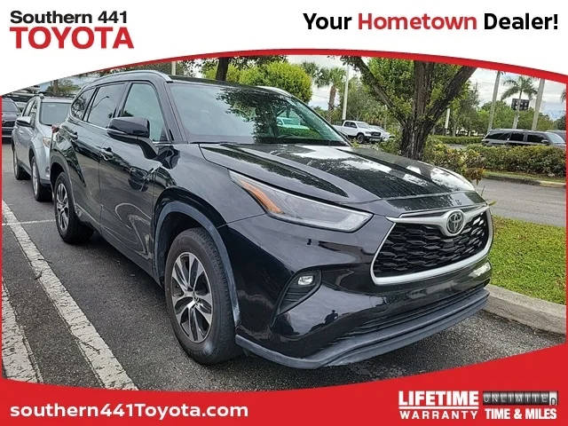 2021 Toyota Highlander XLE FWD photo