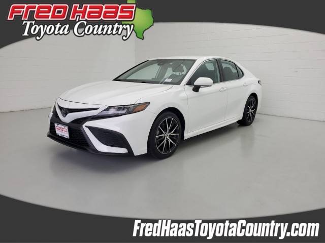 2022 Toyota Camry SE FWD photo