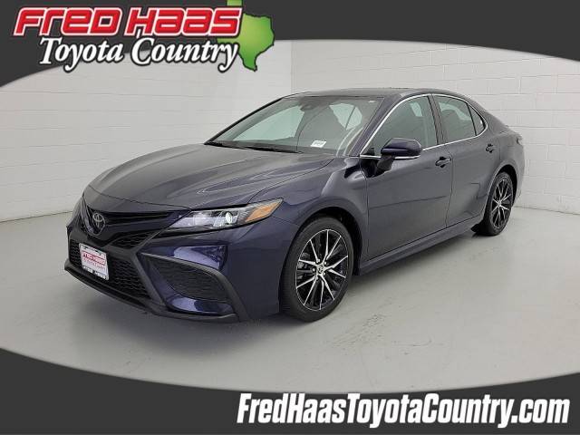 2022 Toyota Camry SE FWD photo