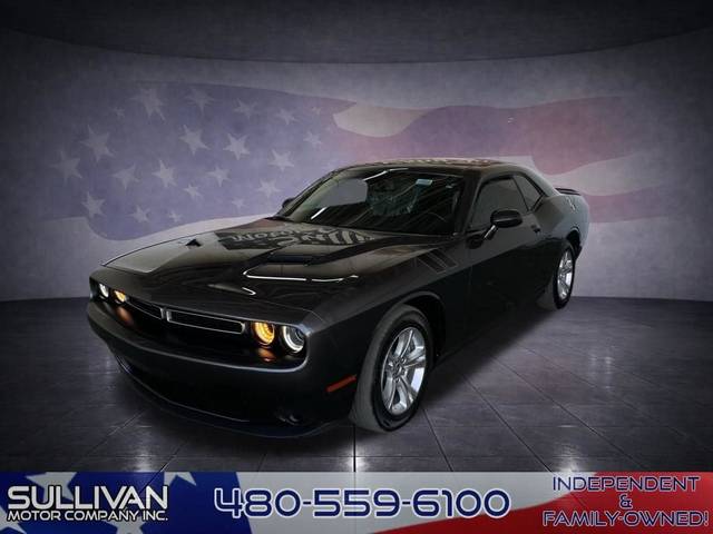 2023 Dodge Challenger SXT RWD photo