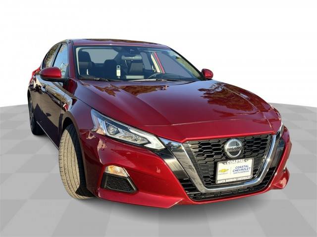 2022 Nissan Altima 2.5 SV FWD photo