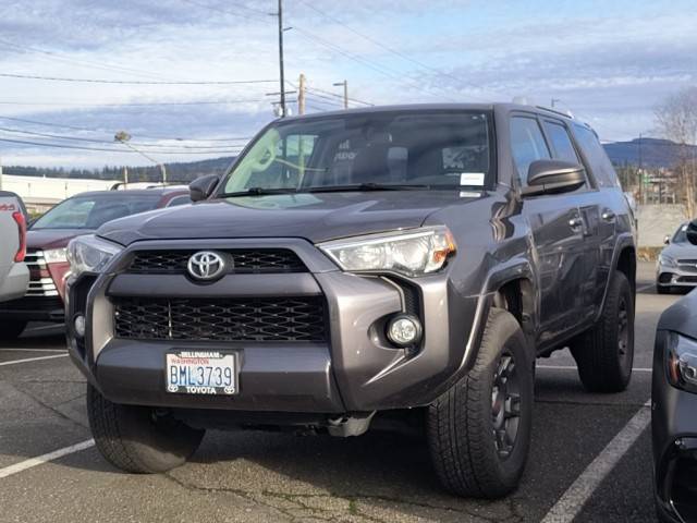 2018 Toyota 4Runner SR5 4WD photo