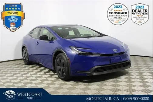 2023 Toyota Prius LE FWD photo