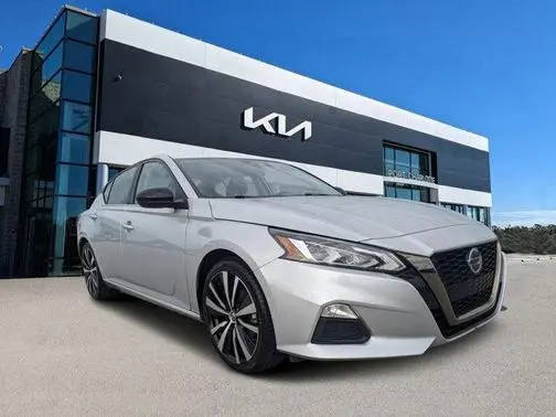 2022 Nissan Altima 2.5 SR FWD photo