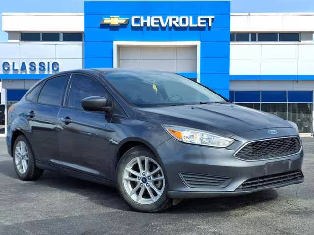 2018 Ford Focus SE FWD photo