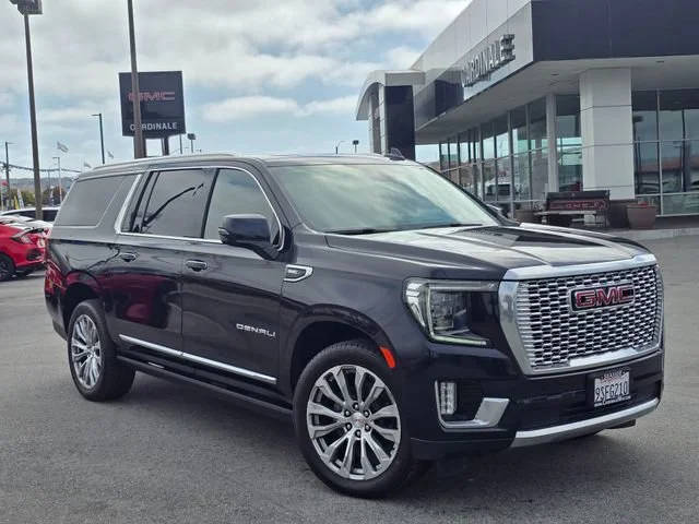 2023 GMC Yukon XL Denali RWD photo