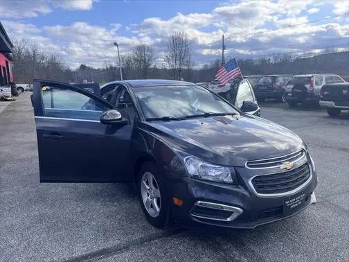 2016 Chevrolet Cruze LT FWD photo