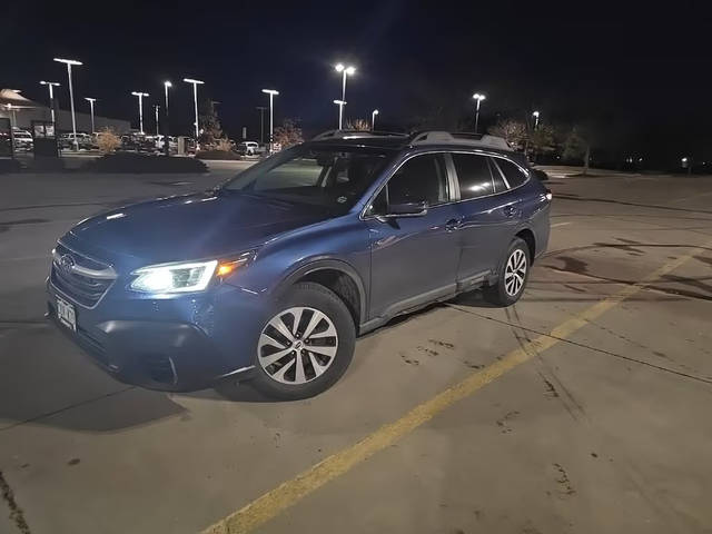 2022 Subaru Outback Premium AWD photo