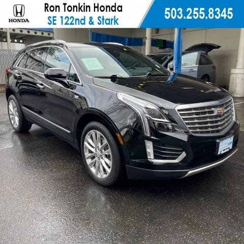 2017 Cadillac XT5 Platinum AWD AWD photo