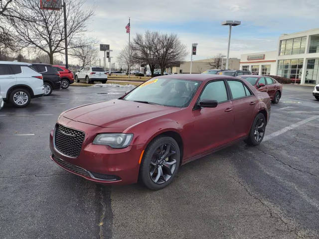 2022 Chrysler 300 Touring RWD photo