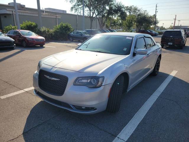 2020 Chrysler 300 300S RWD photo