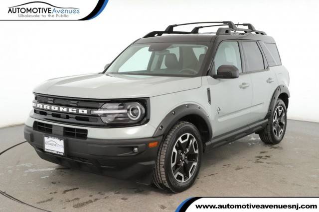 2022 Ford Bronco Sport Outer Banks 4WD photo