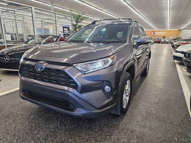 2020 Toyota RAV4 Hybrid XLE AWD photo