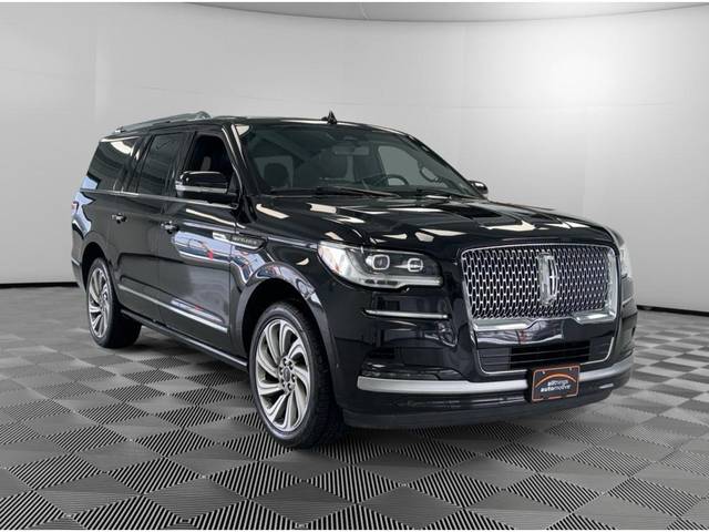 2022 Lincoln Navigator L Reserve 4WD photo