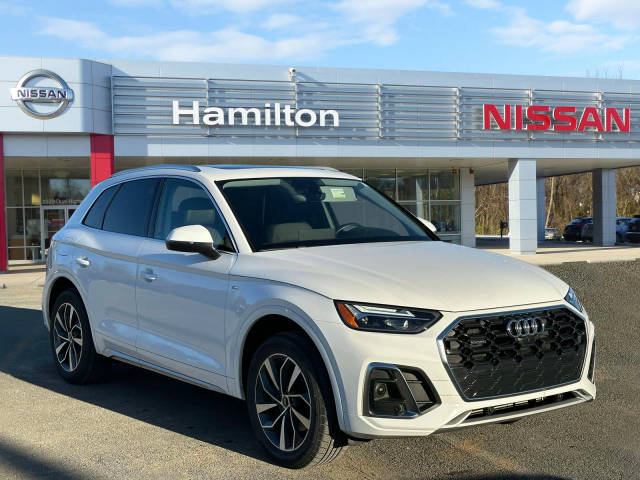 2023 Audi Q5 S line Premium Plus AWD photo