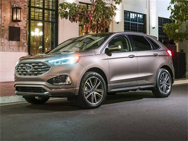 2019 Ford Edge Titanium FWD photo