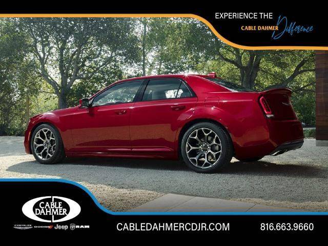 2022 Chrysler 300 300S RWD photo