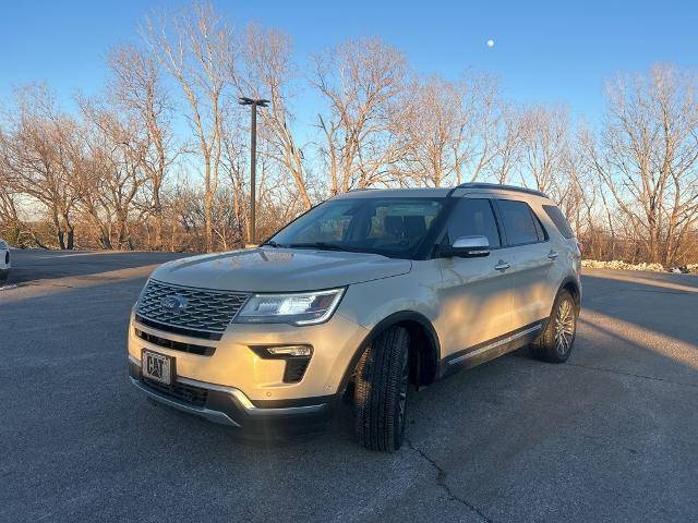 2018 Ford Explorer Platinum 4WD photo