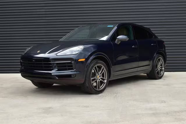 2021 Porsche Cayenne Coupe  AWD photo