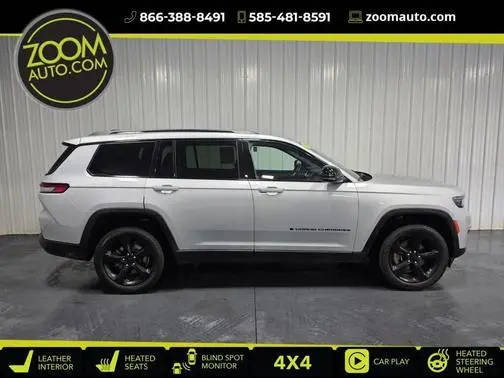 2022 Jeep Grand Cherokee L Altitude 4WD photo