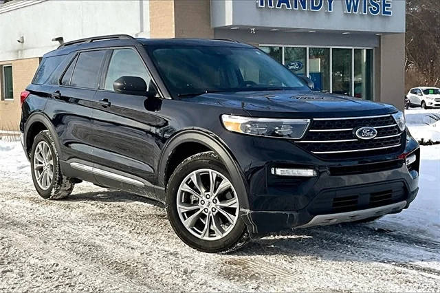 2022 Ford Explorer XLT 4WD photo