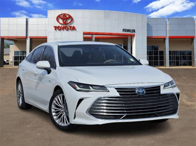 2019 Toyota Avalon Hybrid Limited FWD photo