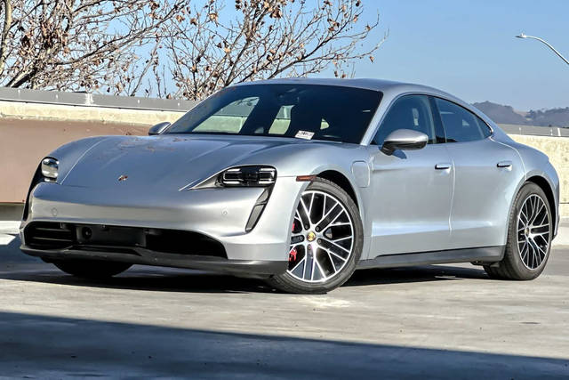 2022 Porsche Taycan 4S AWD photo