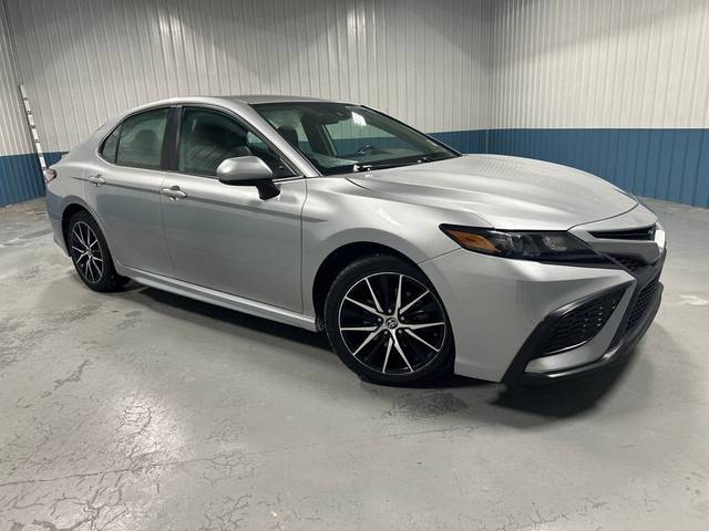 2021 Toyota Camry SE Nightshade FWD photo