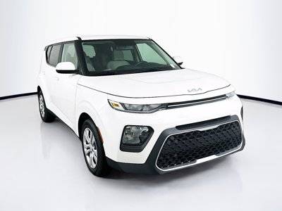 2022 Kia Soul LX FWD photo