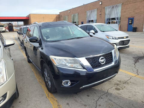 2015 Nissan Pathfinder SV 4WD photo