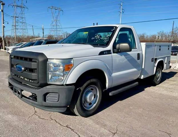 2015 Ford F-250 Super Duty XL RWD photo