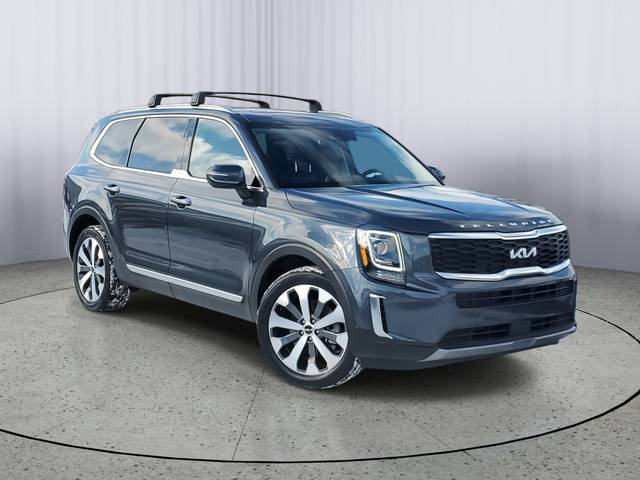 2022 Kia Telluride S AWD photo